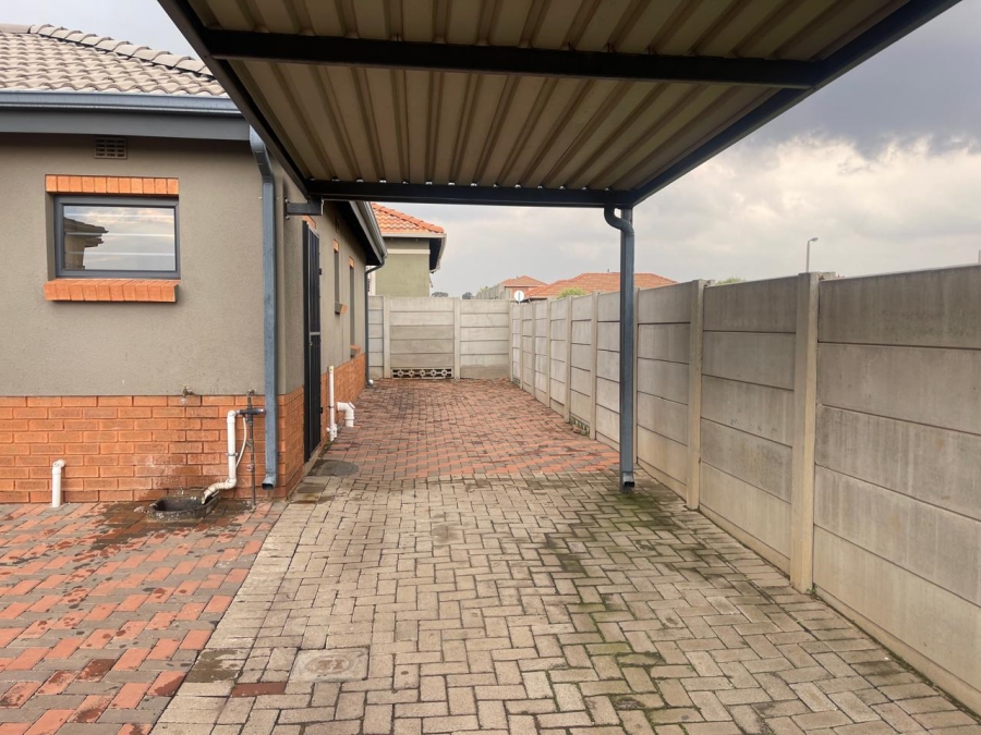 To Let 3 Bedroom Property for Rent in Leopard