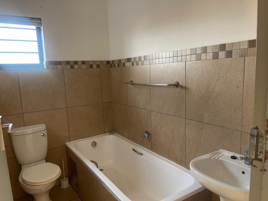 To Let 3 Bedroom Property for Rent in Leopard
