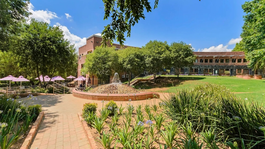To Let Commercial Property for Rent in Randjespark Gauteng