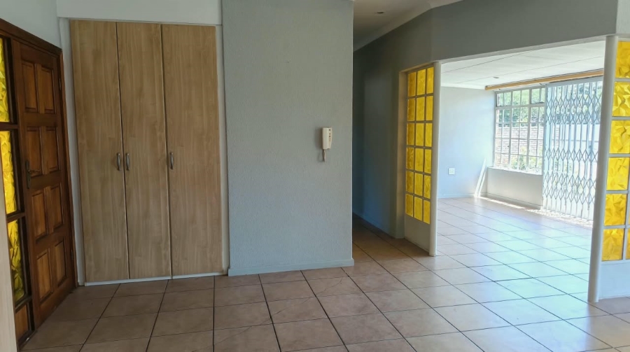 2 Bedroom Property for Sale in Three Rivers East Gauteng