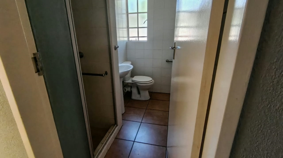 2 Bedroom Property for Sale in Three Rivers East Gauteng