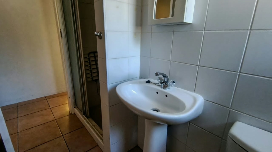 2 Bedroom Property for Sale in Three Rivers East Gauteng