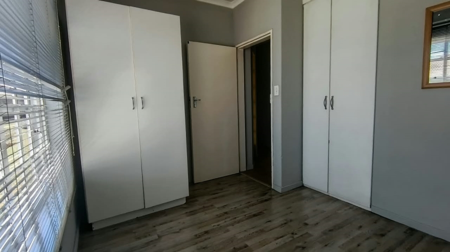 2 Bedroom Property for Sale in Three Rivers East Gauteng