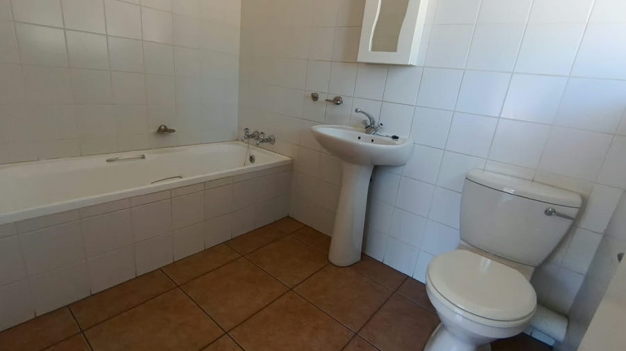 2 Bedroom Property for Sale in Three Rivers East Gauteng