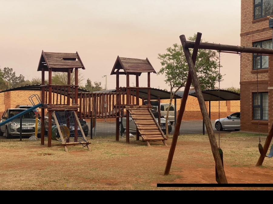 2 Bedroom Property for Sale in Olympus AH Gauteng