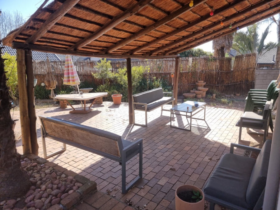 3 Bedroom Property for Sale in Isandovale Gauteng