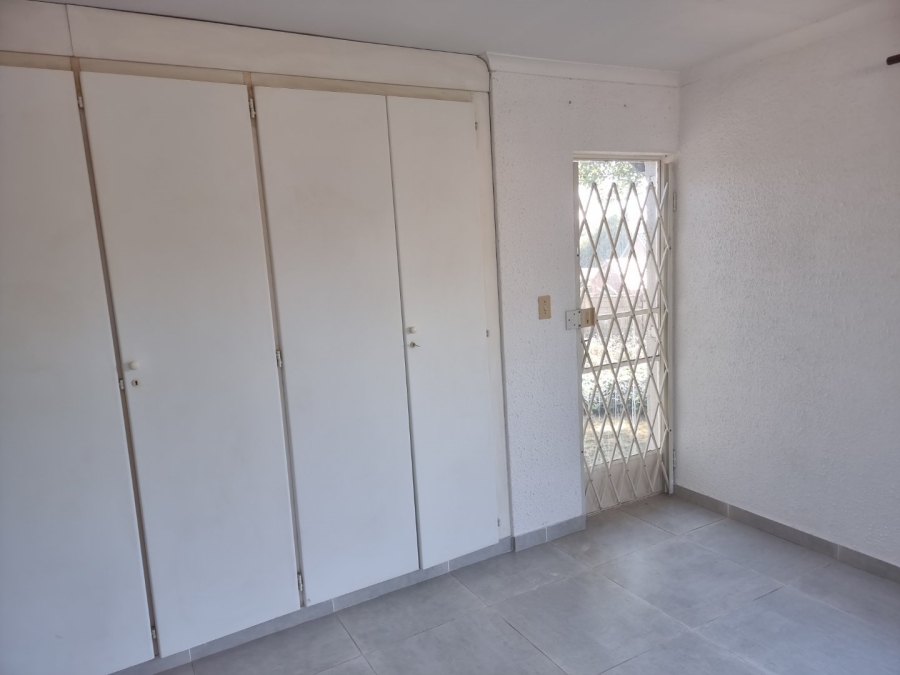 3 Bedroom Property for Sale in Isandovale Gauteng
