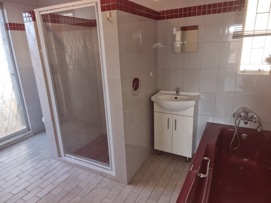 3 Bedroom Property for Sale in Isandovale Gauteng