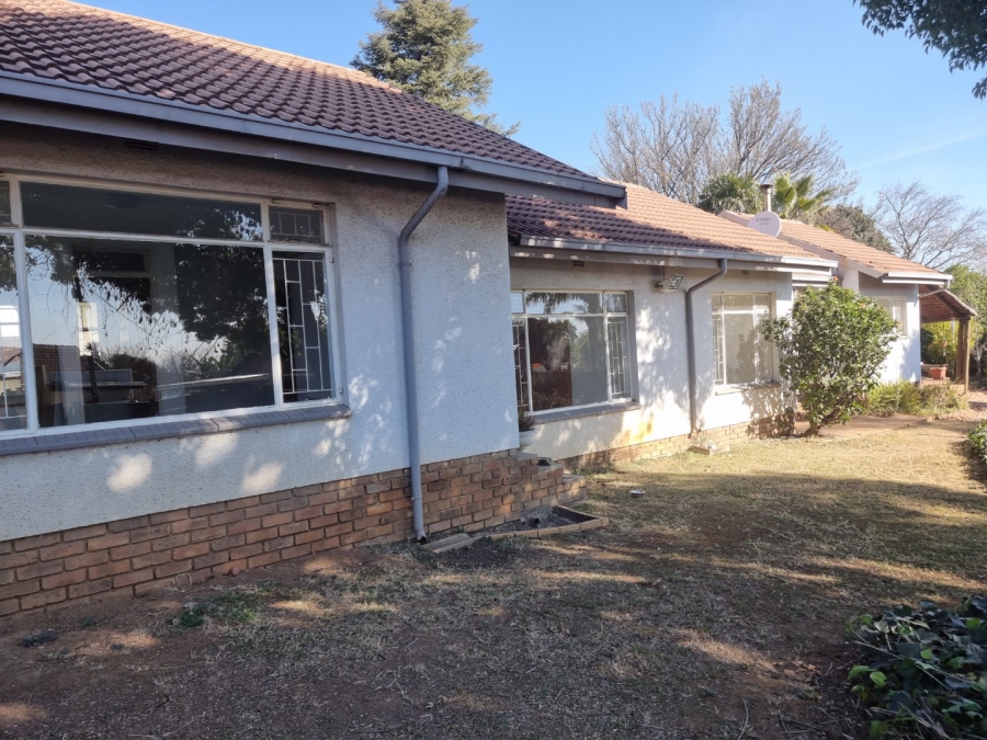 3 Bedroom Property for Sale in Isandovale Gauteng