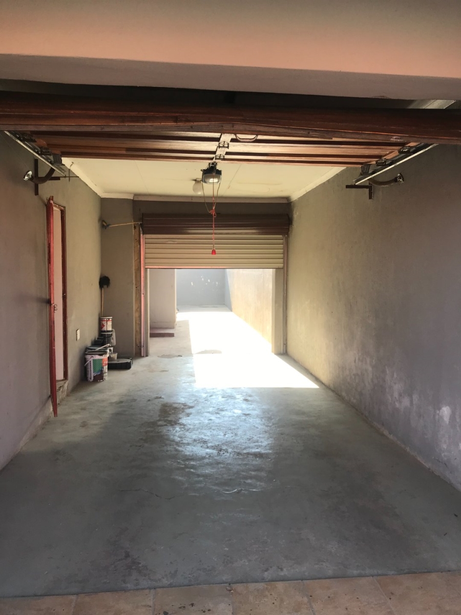 2 Bedroom Property for Sale in Kagiso Gauteng
