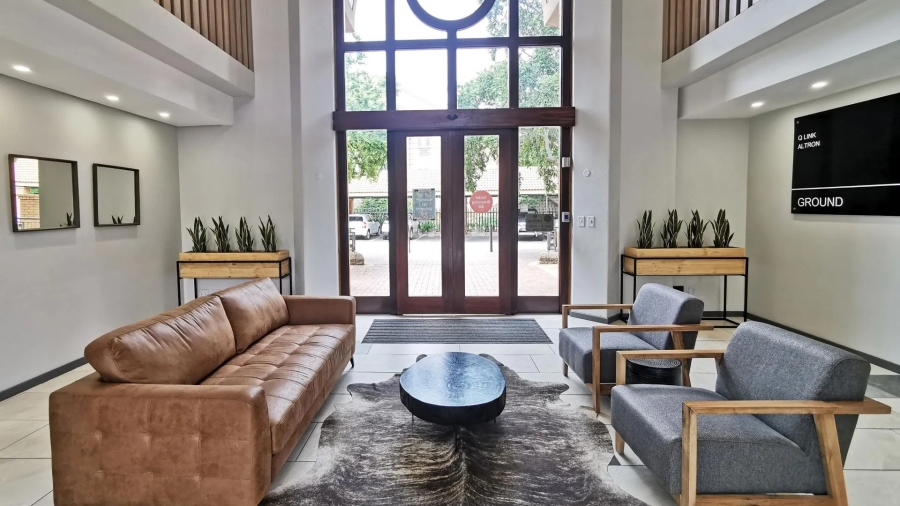 To Let Commercial Property for Rent in Faerie Glen Gauteng