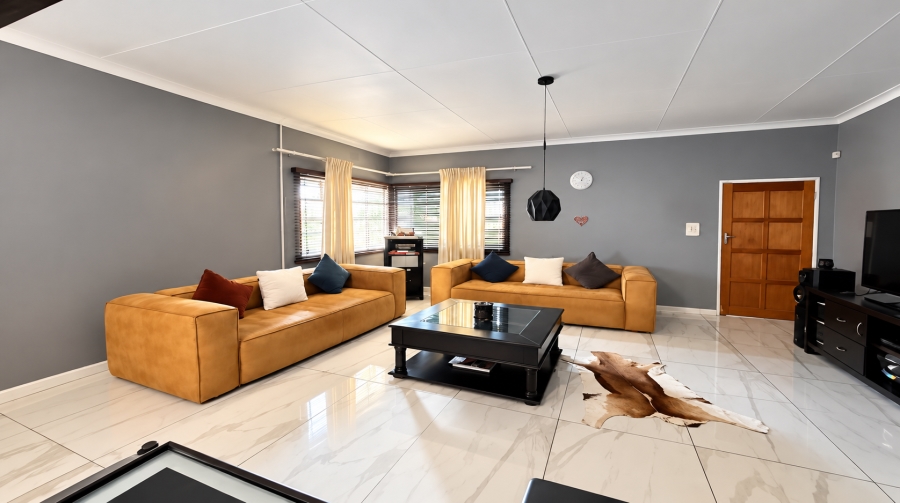 4 Bedroom Property for Sale in Sinoville Gauteng