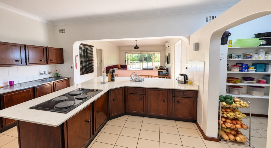 4 Bedroom Property for Sale in Sinoville Gauteng