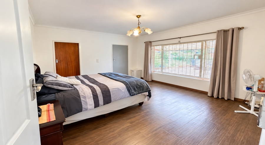 4 Bedroom Property for Sale in Sinoville Gauteng