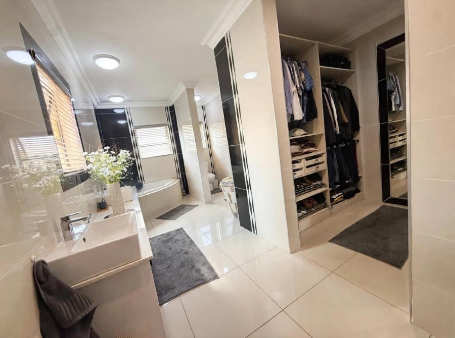 4 Bedroom Property for Sale in Montana Tuine Gauteng
