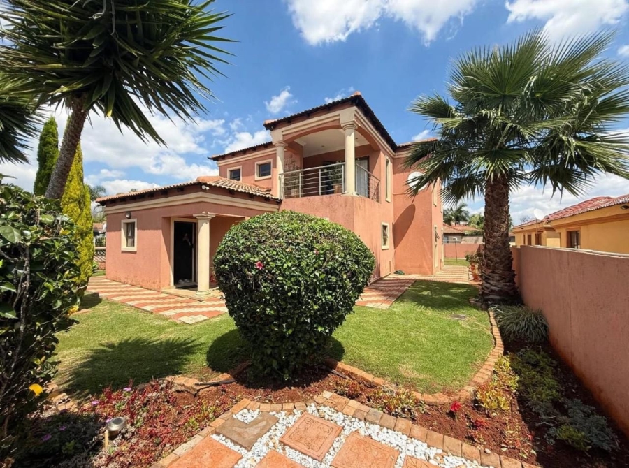4 Bedroom Property for Sale in Montana Tuine Gauteng