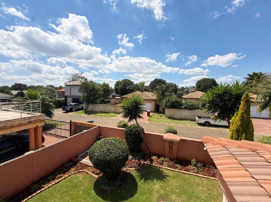 4 Bedroom Property for Sale in Montana Tuine Gauteng