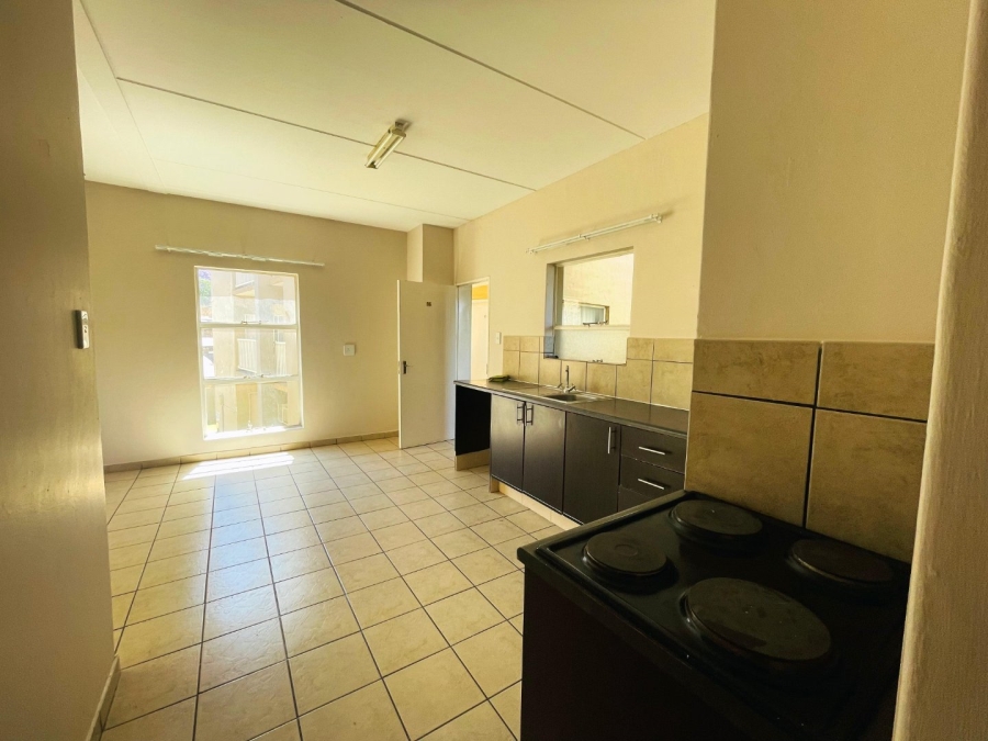 2 Bedroom Property for Sale in Groblerpark Gauteng
