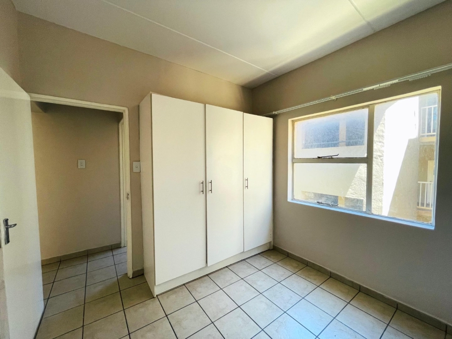 2 Bedroom Property for Sale in Groblerpark Gauteng