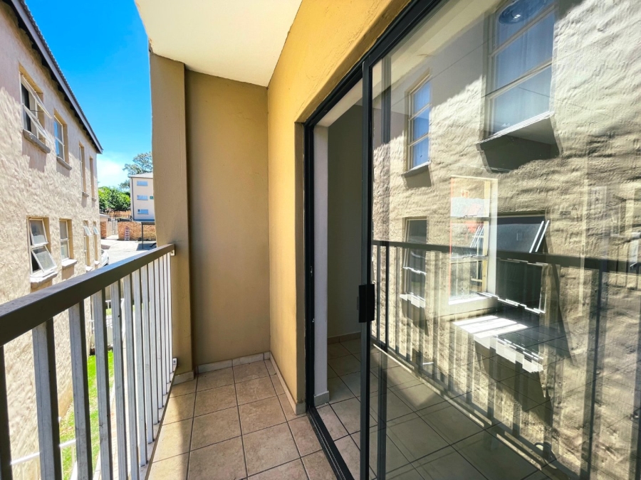 2 Bedroom Property for Sale in Groblerpark Gauteng