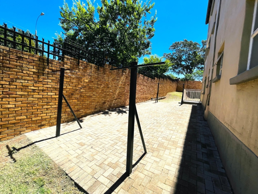 2 Bedroom Property for Sale in Groblerpark Gauteng