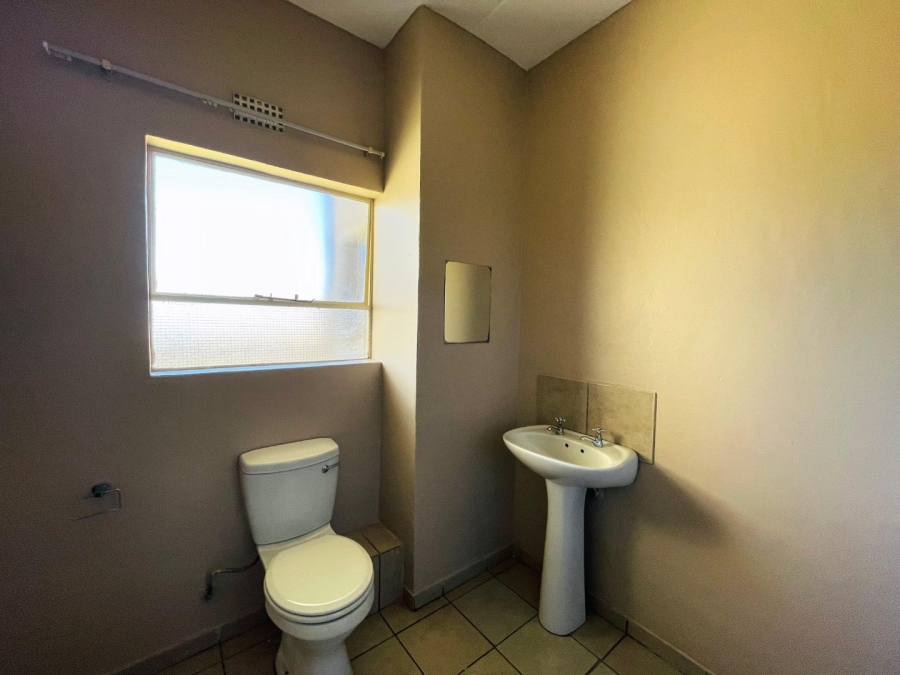 2 Bedroom Property for Sale in Groblerpark Gauteng