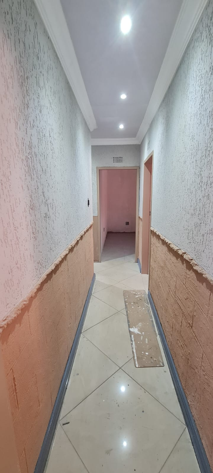 6 Bedroom Property for Sale in Lenasia Ext 11 Gauteng