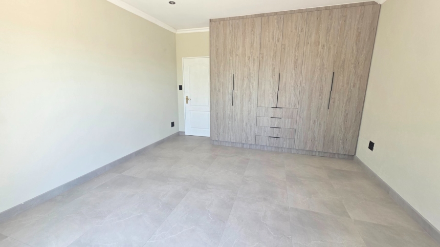 To Let 3 Bedroom Property for Rent in Raslouw Gauteng