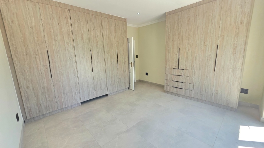 To Let 3 Bedroom Property for Rent in Raslouw Gauteng