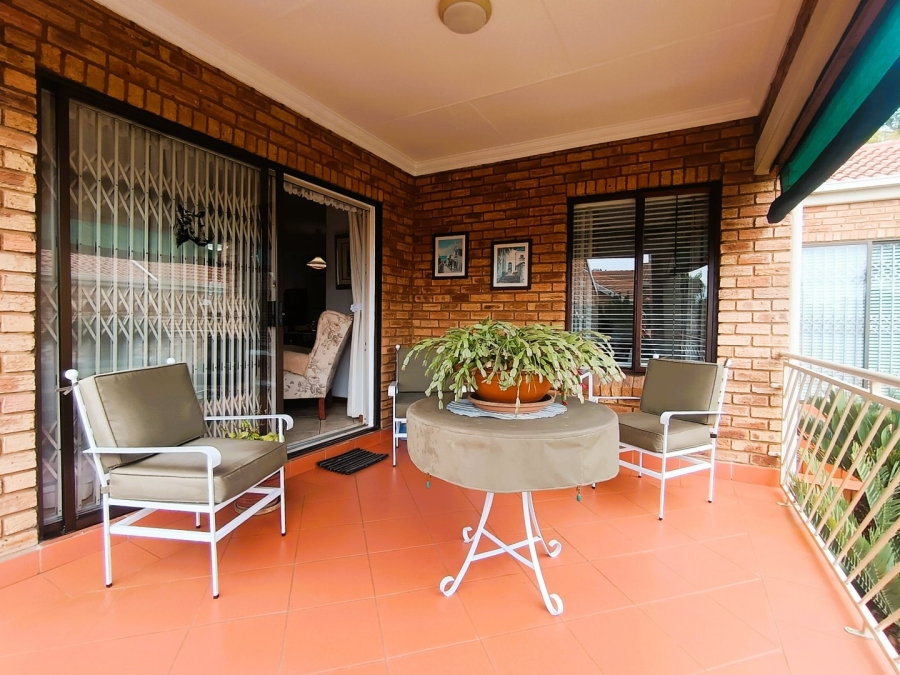 3 Bedroom Property for Sale in Eldoglen Gauteng