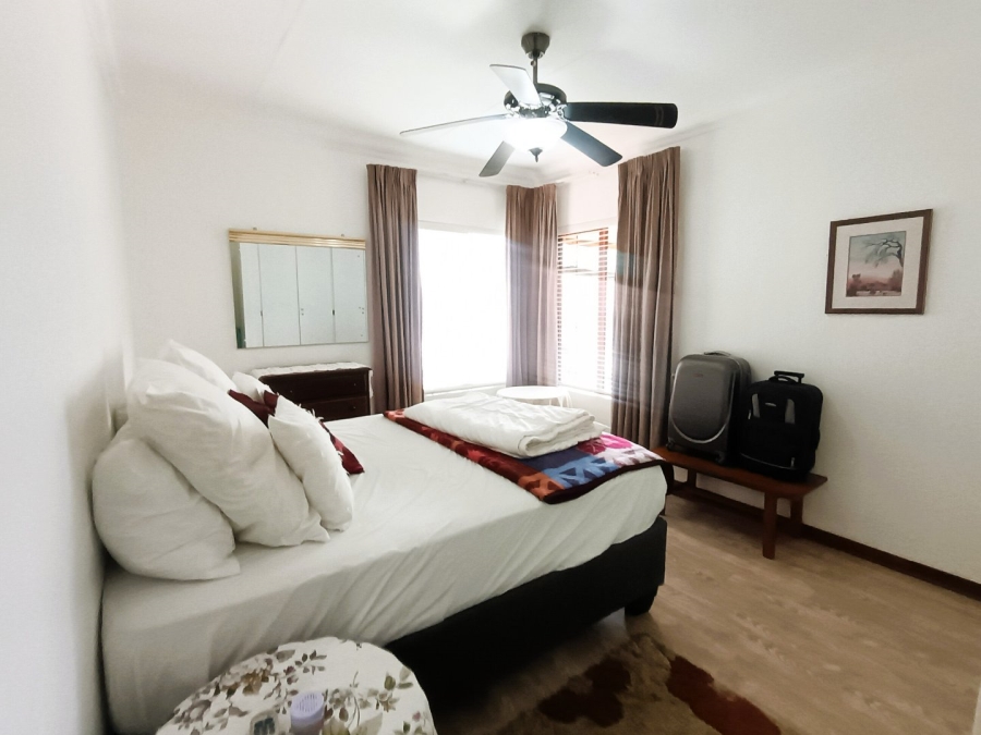 3 Bedroom Property for Sale in Eldoglen Gauteng