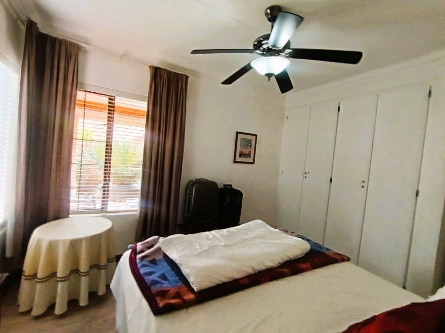 3 Bedroom Property for Sale in Eldoglen Gauteng