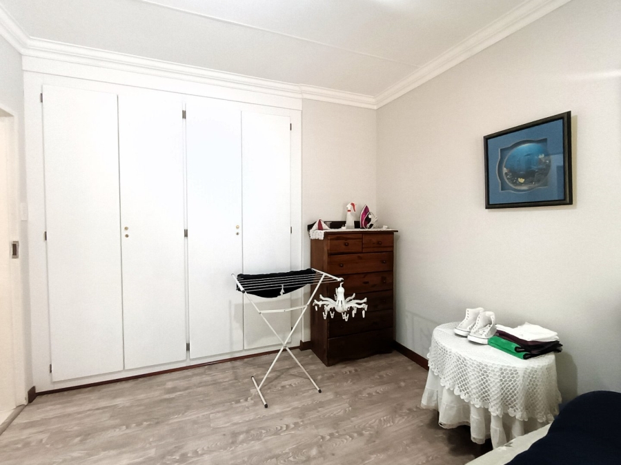 3 Bedroom Property for Sale in Eldoglen Gauteng
