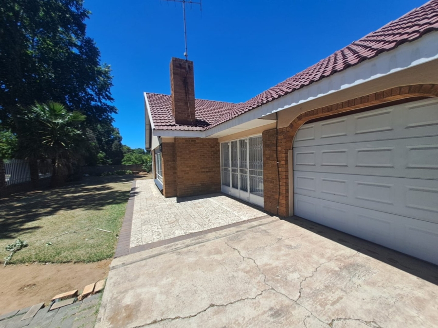 3 Bedroom Property for Sale in Vanderbijlpark SW 1 Gauteng