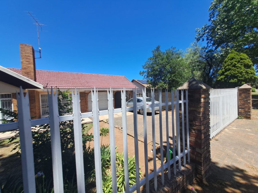 3 Bedroom Property for Sale in Vanderbijlpark SW 1 Gauteng