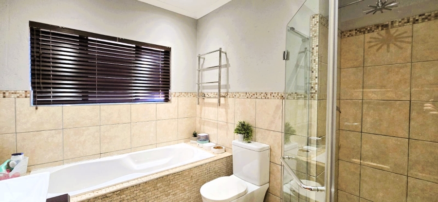 4 Bedroom Property for Sale in Clubview Gauteng