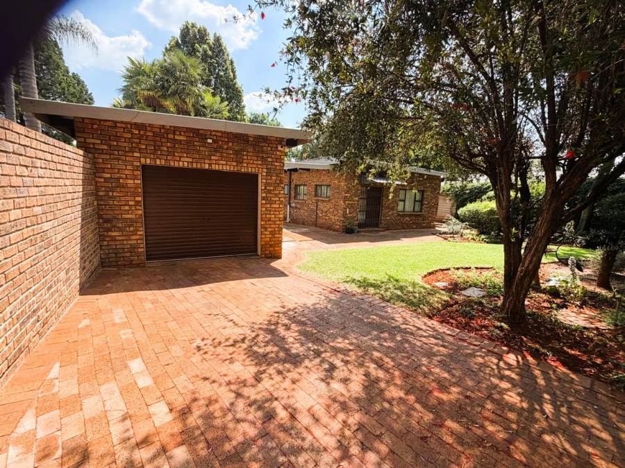 4 Bedroom Property for Sale in Clubview Gauteng