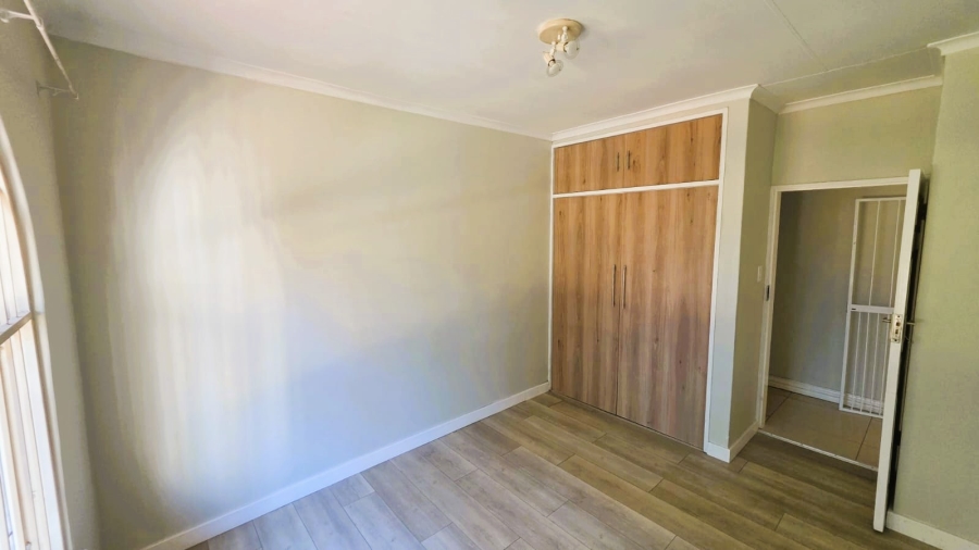 4 Bedroom Property for Sale in Garsfontein Gauteng