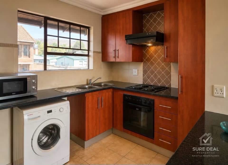 2 Bedroom Property for Sale in Magalieskruin Gauteng