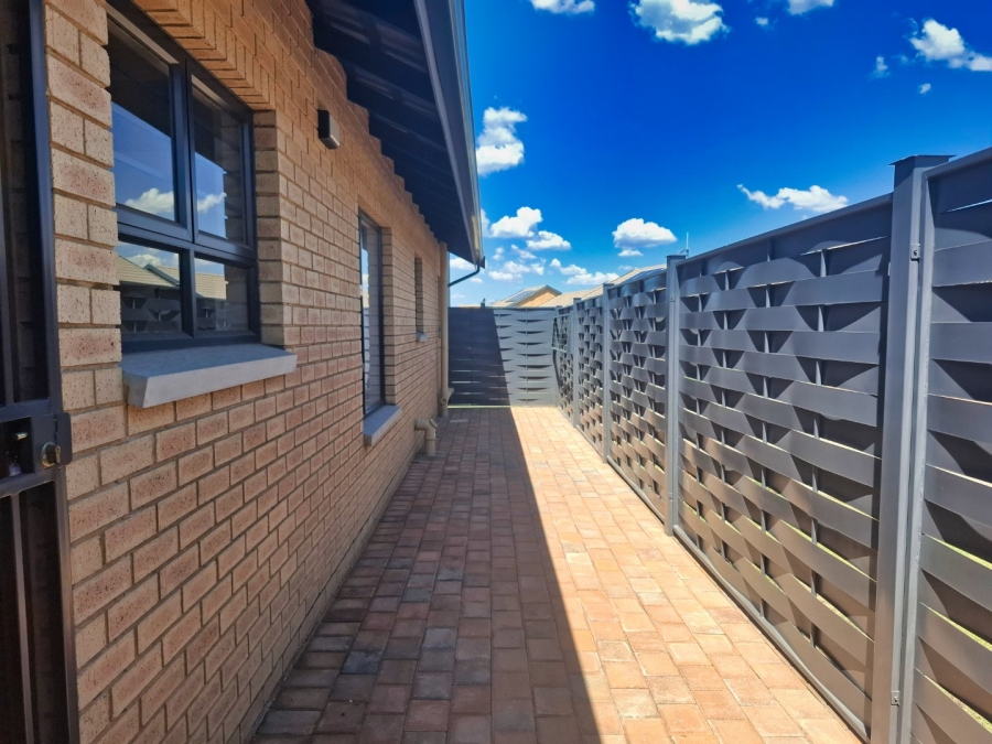 3 Bedroom Property for Sale in Montana Tuine Gauteng