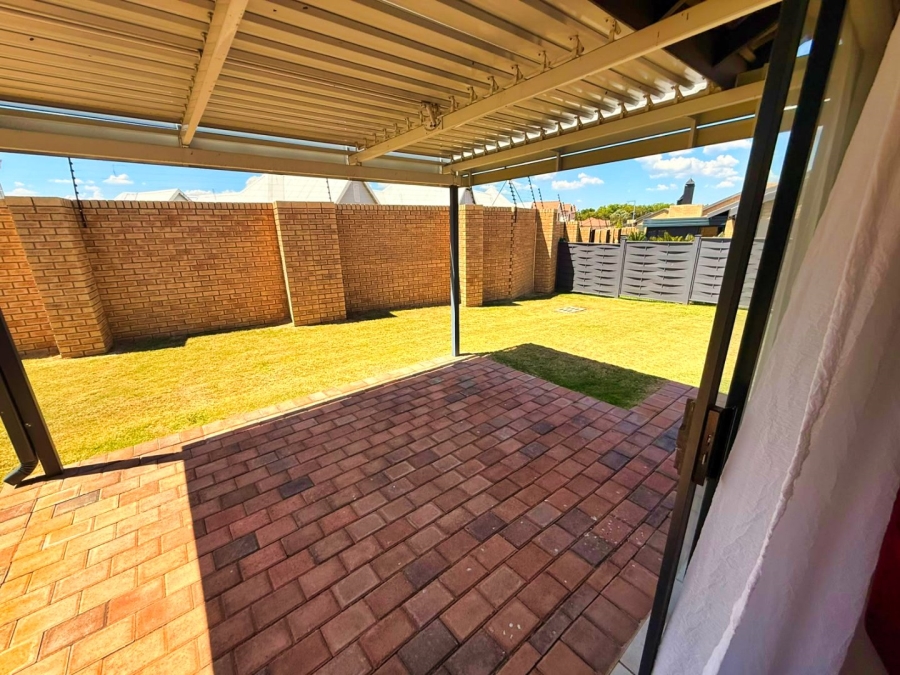 3 Bedroom Property for Sale in Montana Tuine Gauteng