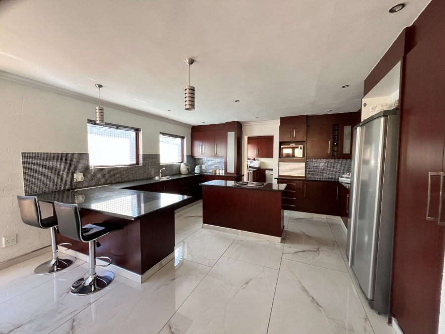 4 Bedroom Property for Sale in Vanderbijlpark SW 5 Gauteng