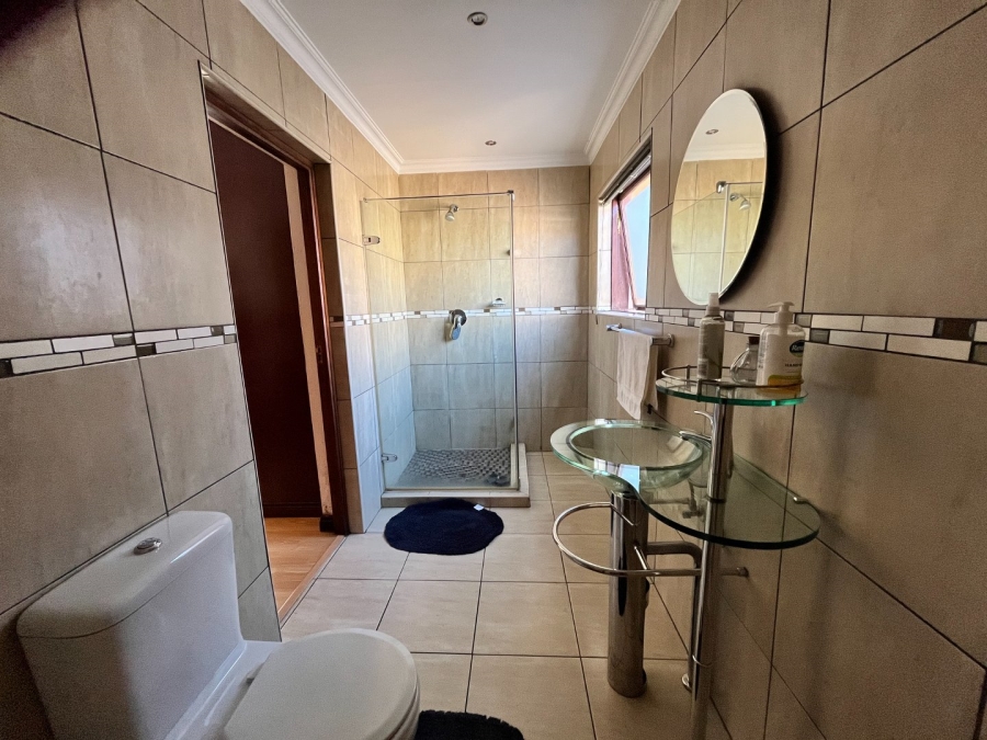 4 Bedroom Property for Sale in Vanderbijlpark SW 5 Gauteng