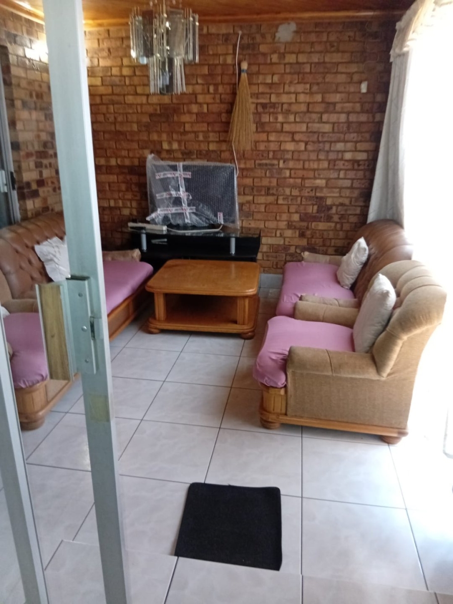 To Let 2 Bedroom Property for Rent in Spruit View Gauteng