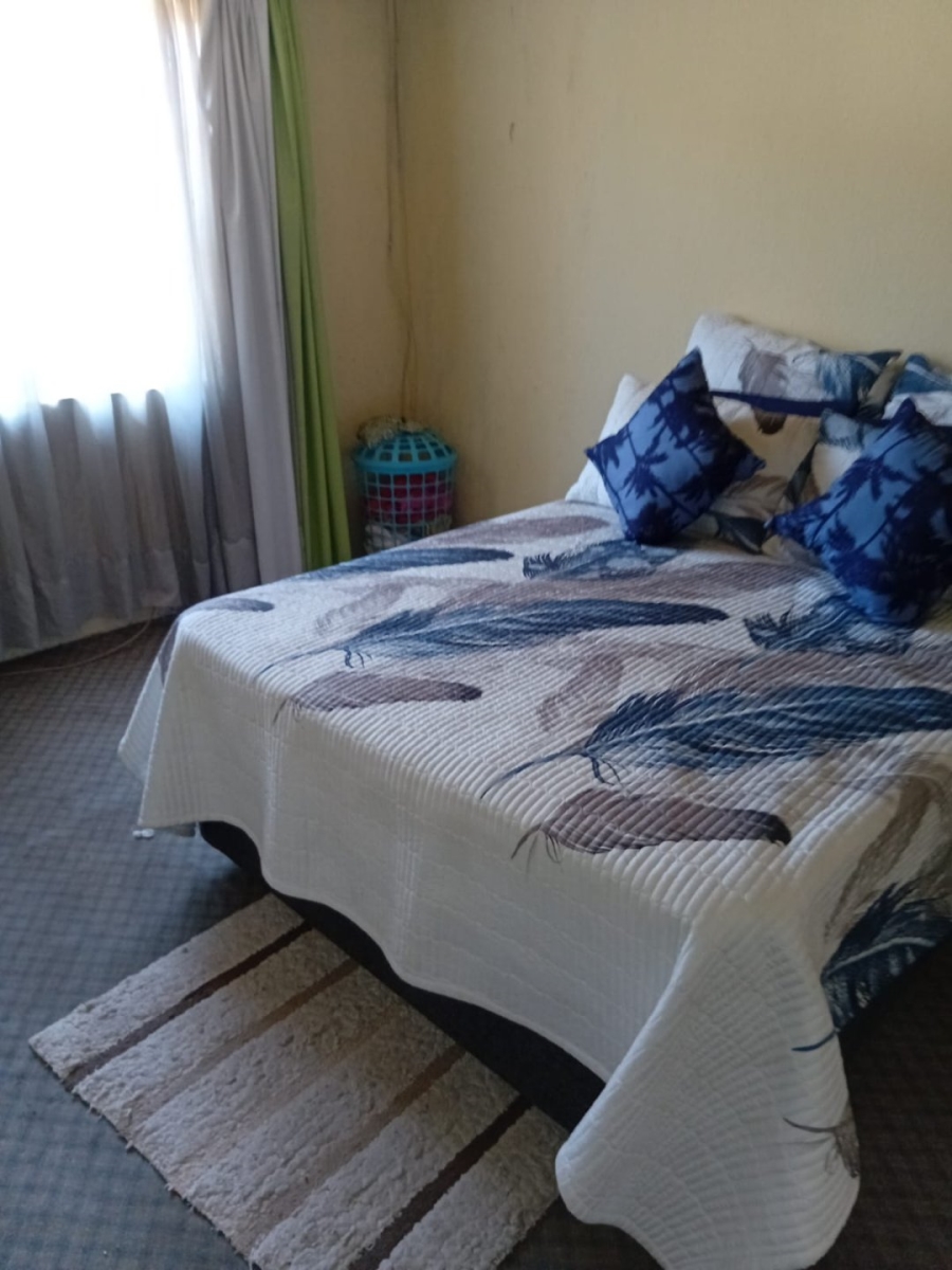 To Let 2 Bedroom Property for Rent in Spruit View Gauteng