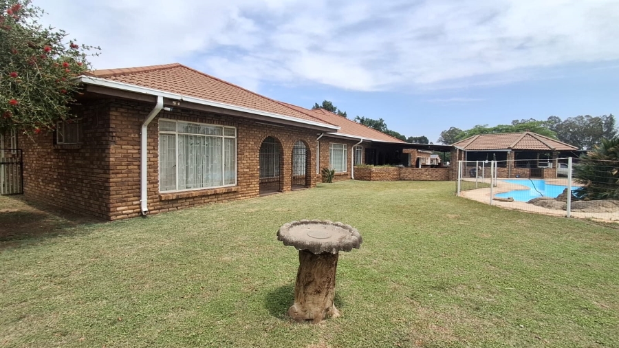 Commercial Property for Sale in Buyscelia Gauteng