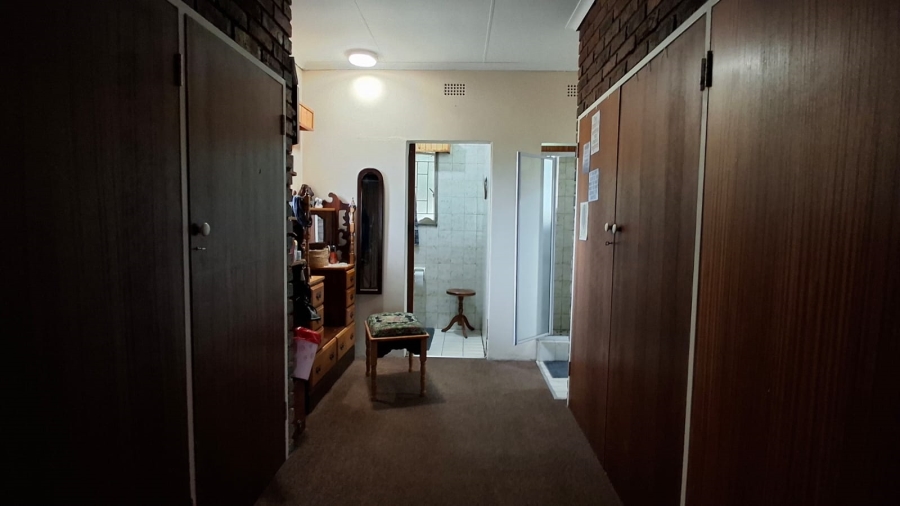 Commercial Property for Sale in Buyscelia Gauteng