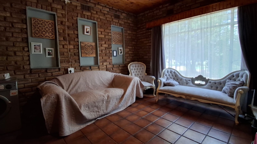 Commercial Property for Sale in Buyscelia Gauteng
