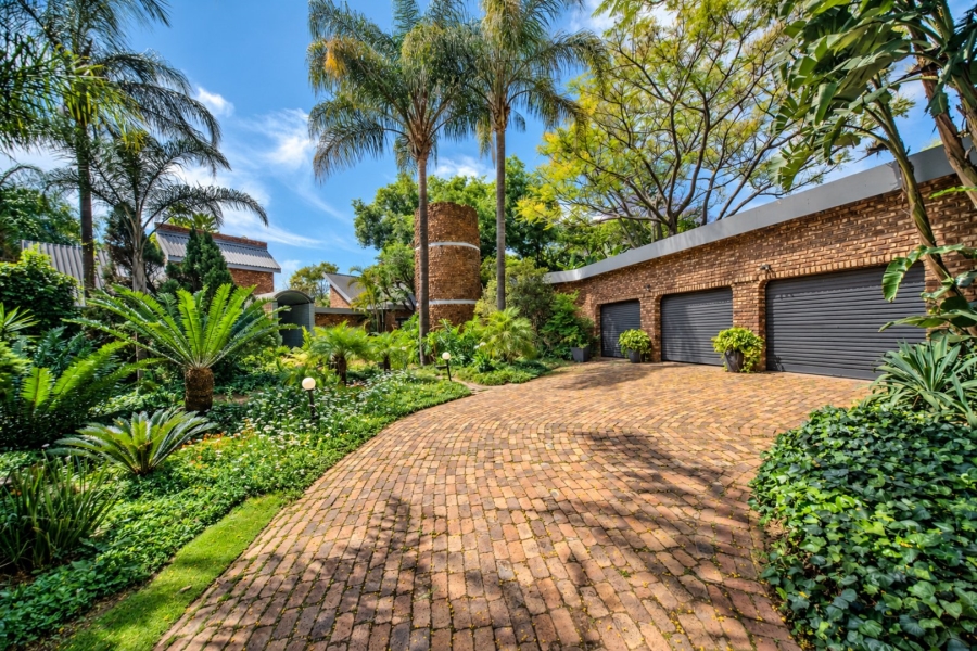 To Let 4 Bedroom Property for Rent in Shere Gauteng