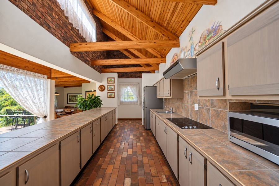 To Let 4 Bedroom Property for Rent in Shere Gauteng